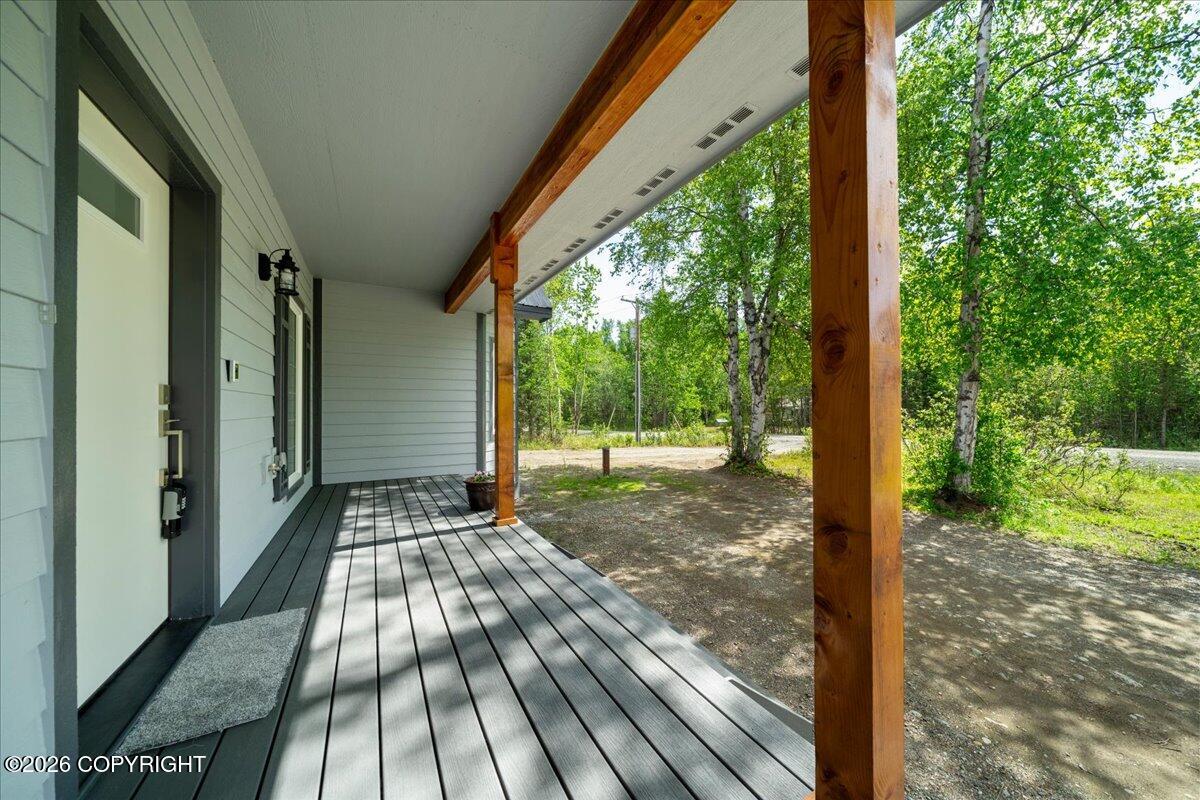 1031 W Balboa Drive Property Photo 5