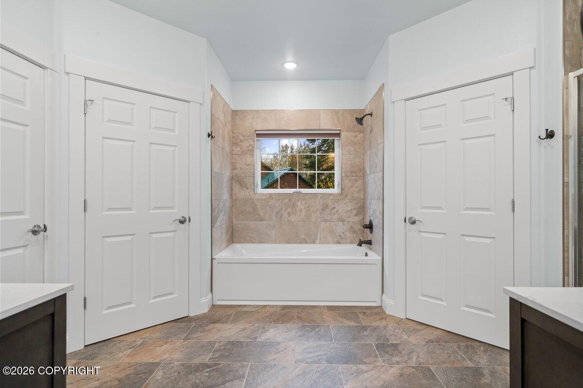 1031 W Balboa Drive Property Photo 26