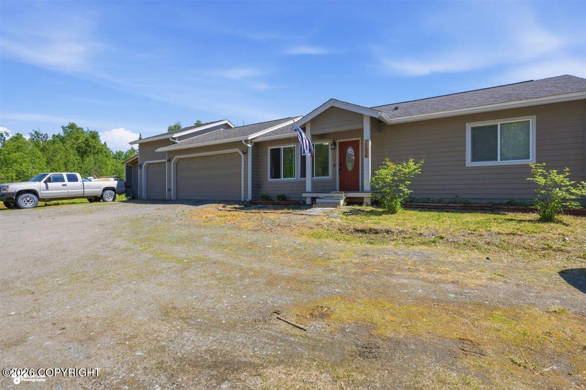 4001 S Meadow Drive Property Photo 1