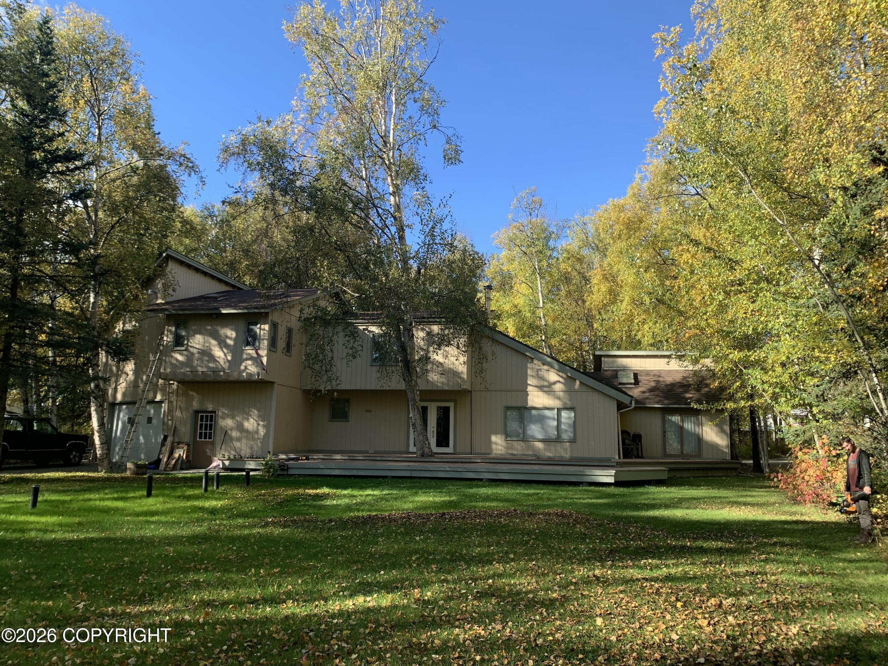 620 E Susitna Drive Property Photo 2