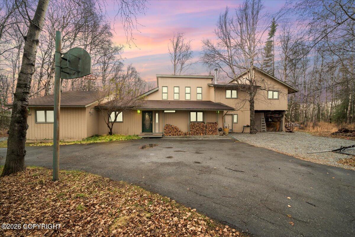 620 E Susitna Drive Property Photo 3