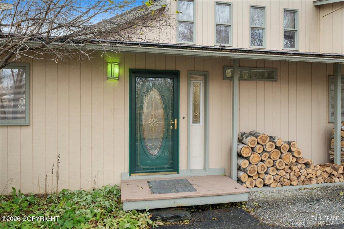 620 E Susitna Drive Property Photo 4