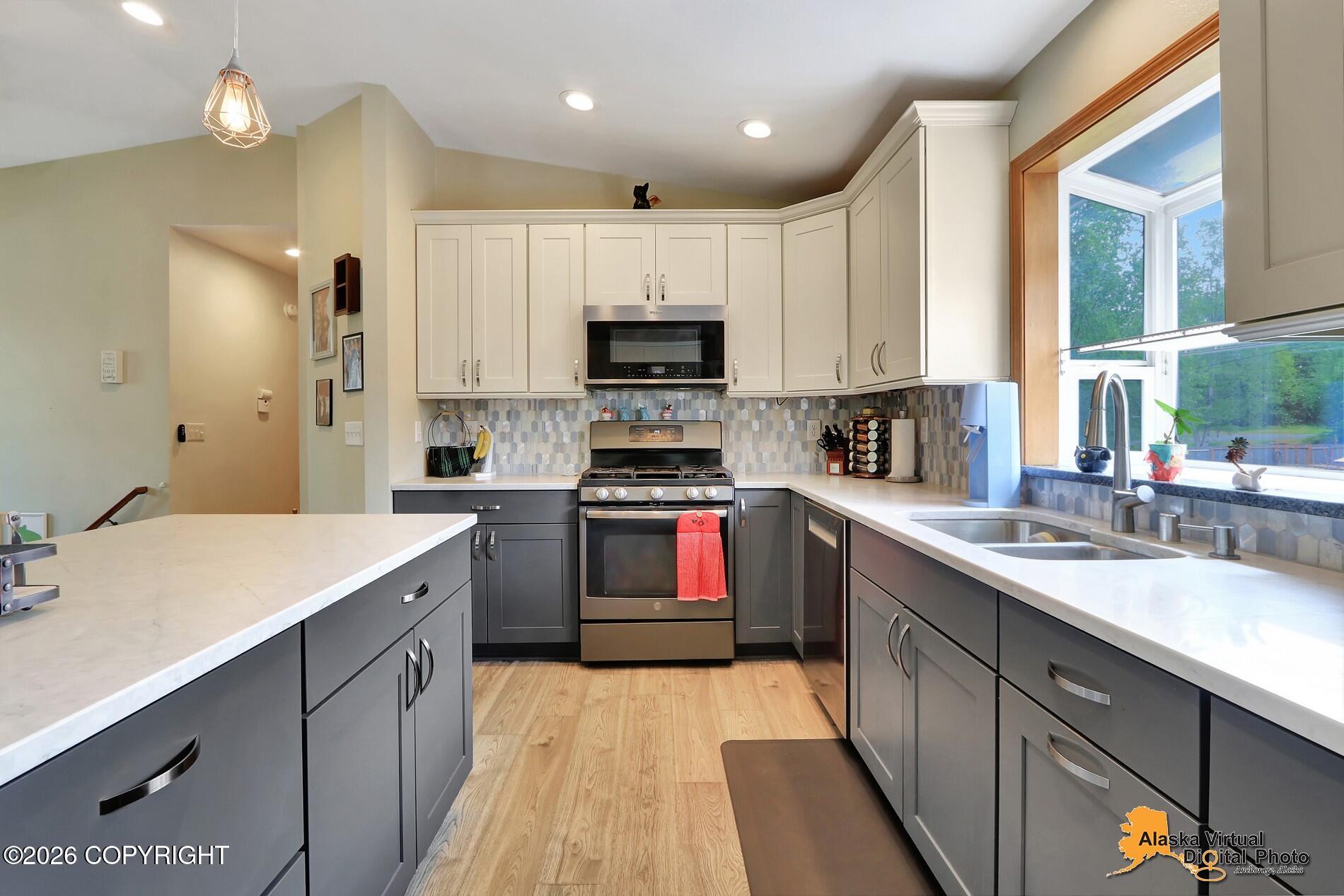 3740 Cleo Avenue Property Photo 8