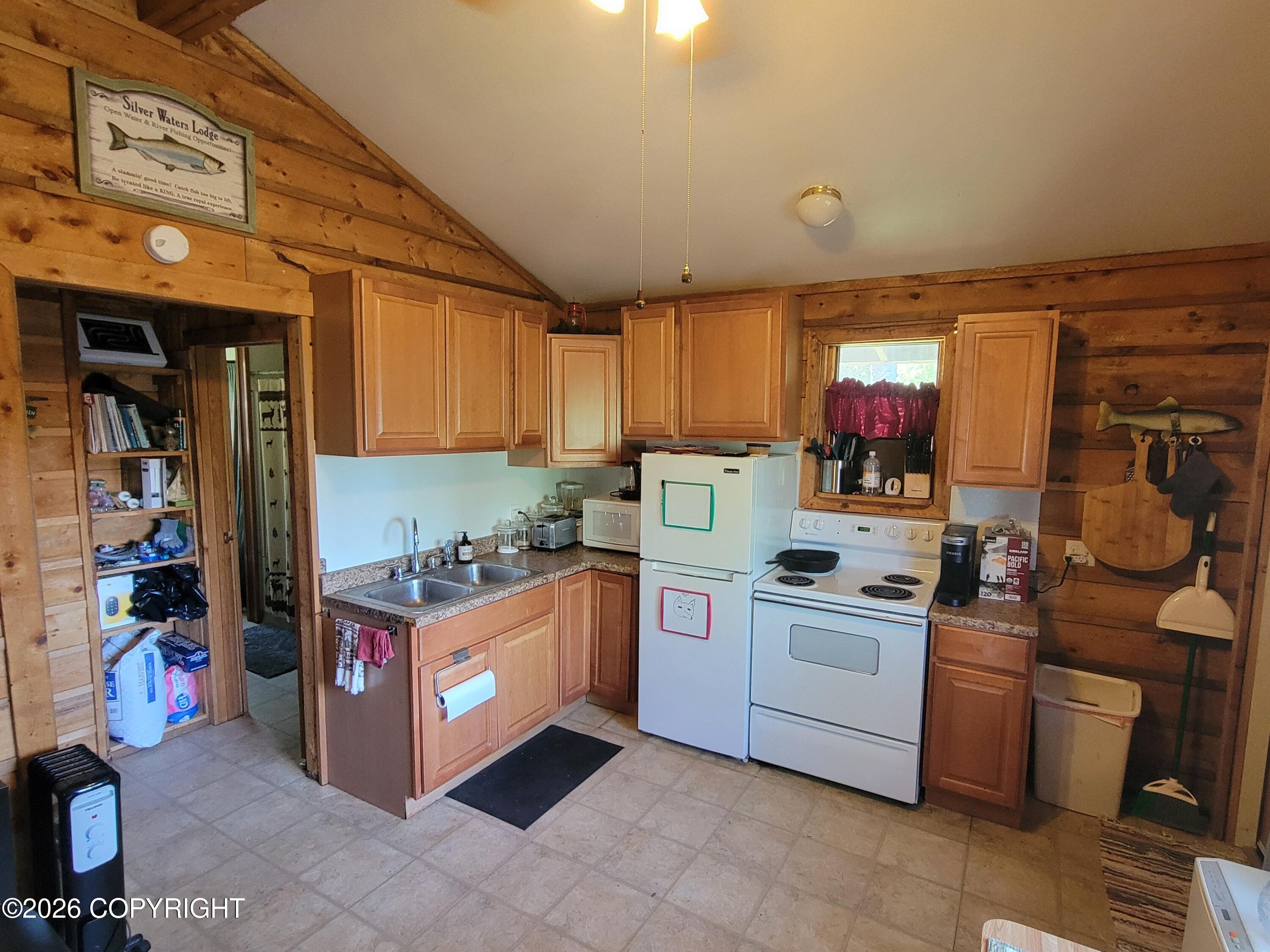 39071 Full Circle Property Photo 16
