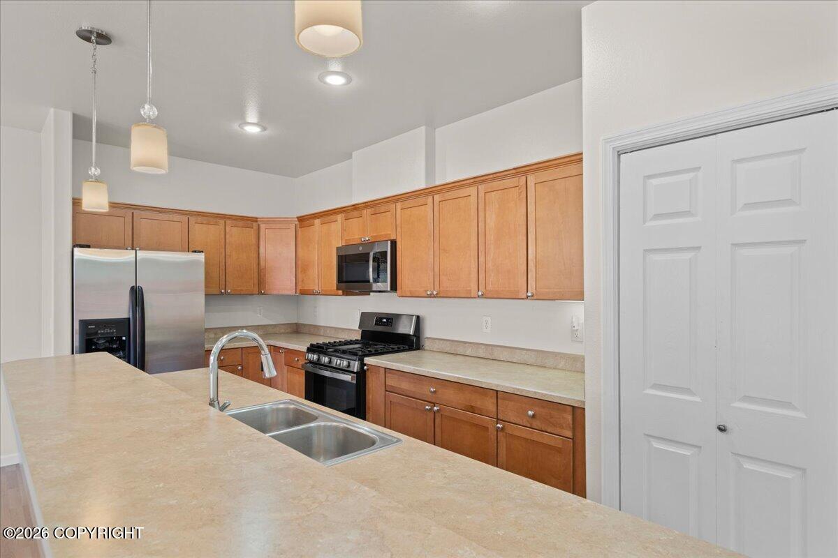 1303 S Center Point Drive Property Photo 11