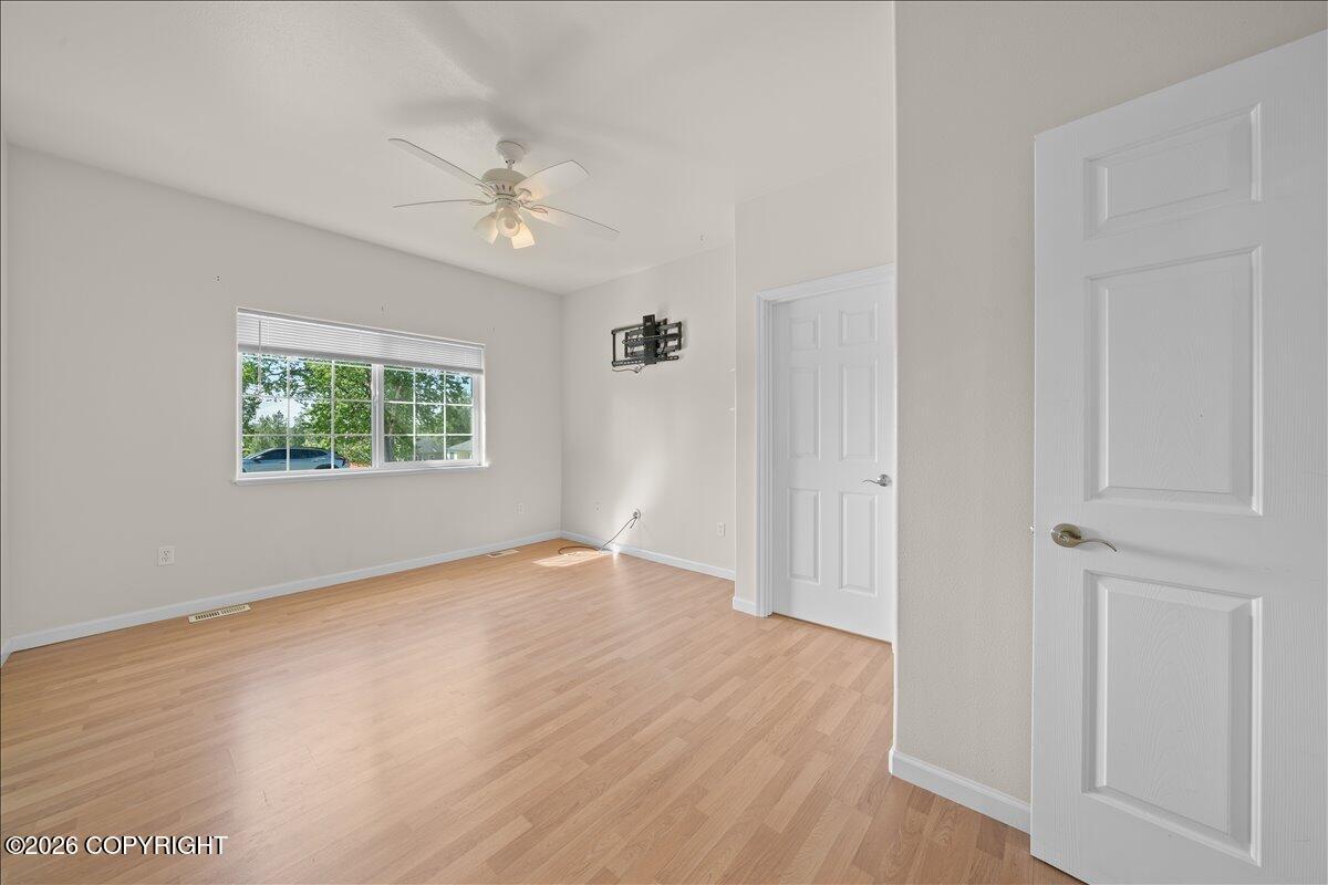 1303 S Center Point Drive Property Photo 19