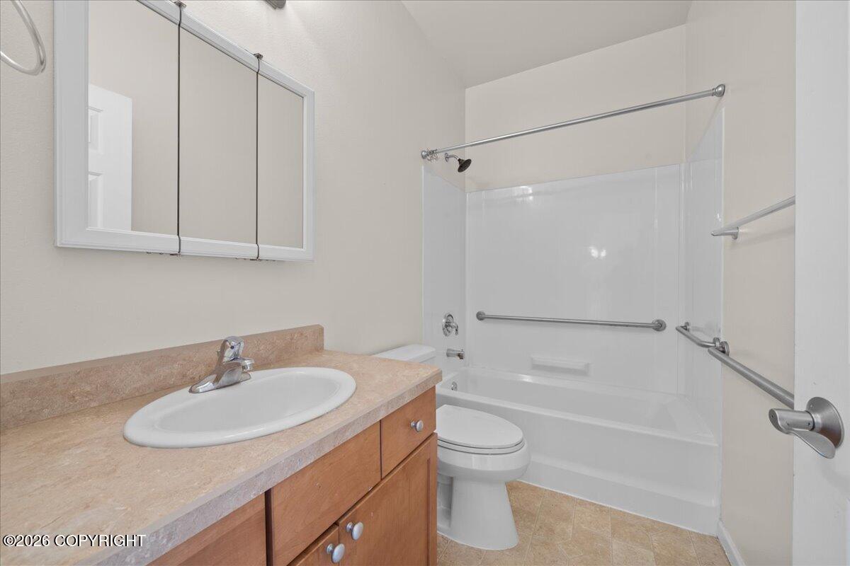 1303 S Center Point Drive Property Photo 28