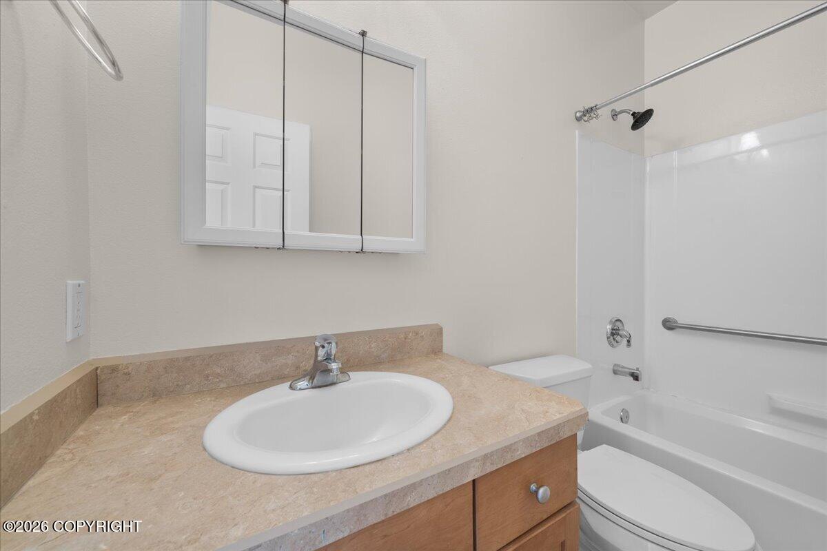 1303 S Center Point Drive Property Photo 29