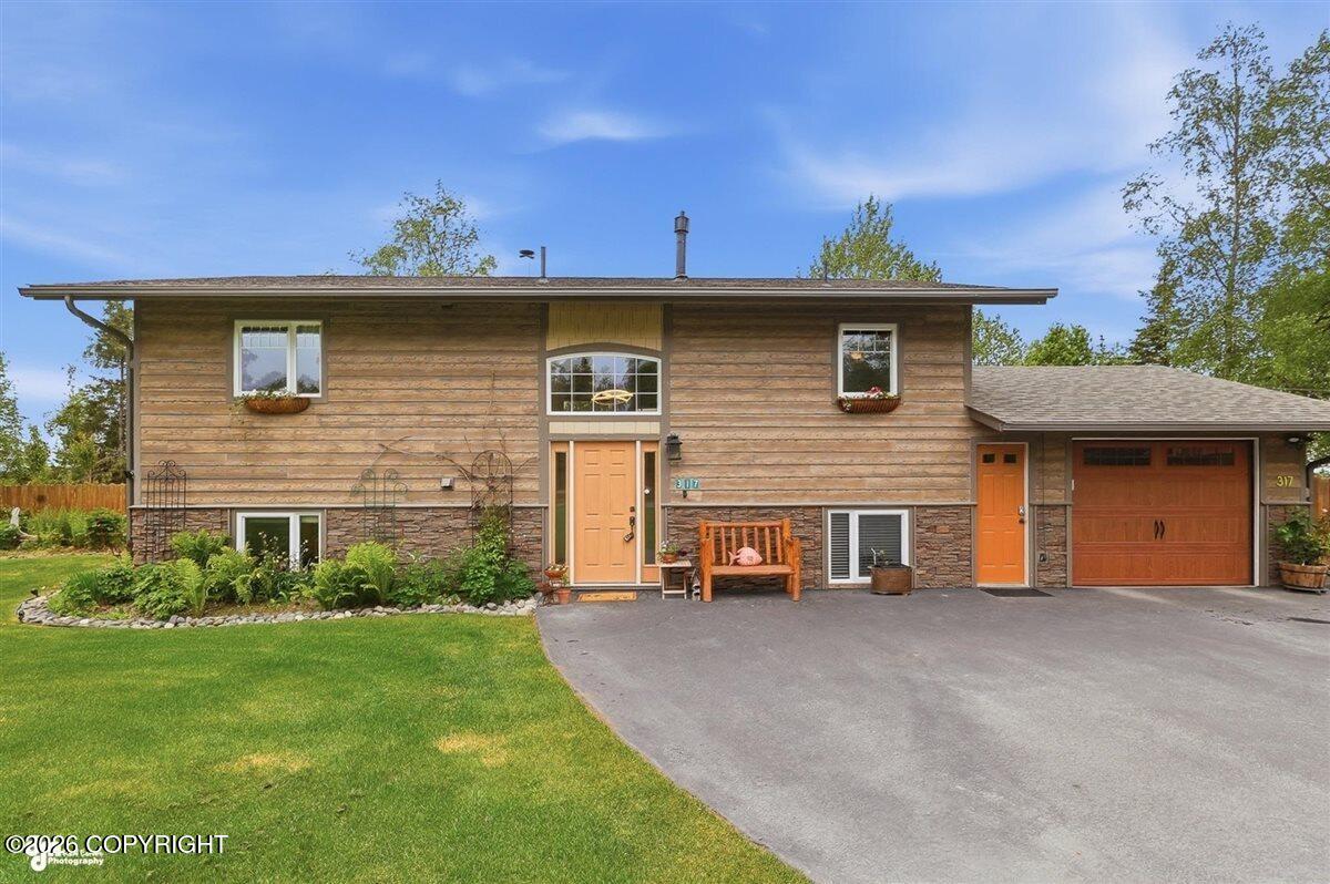 317 Diane Lane Property Photo 1