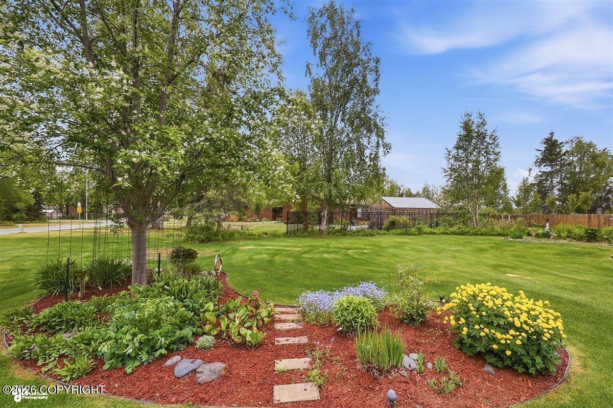 317 Diane Lane Property Photo 6