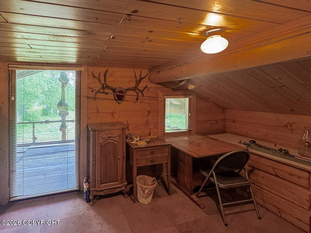 6825 Alexander Creek Property Photo 9