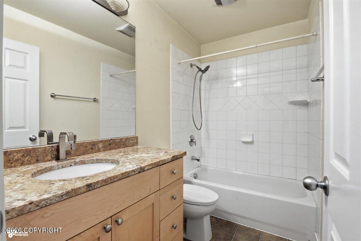 244 E Dowling Road #244 Property Photo 20