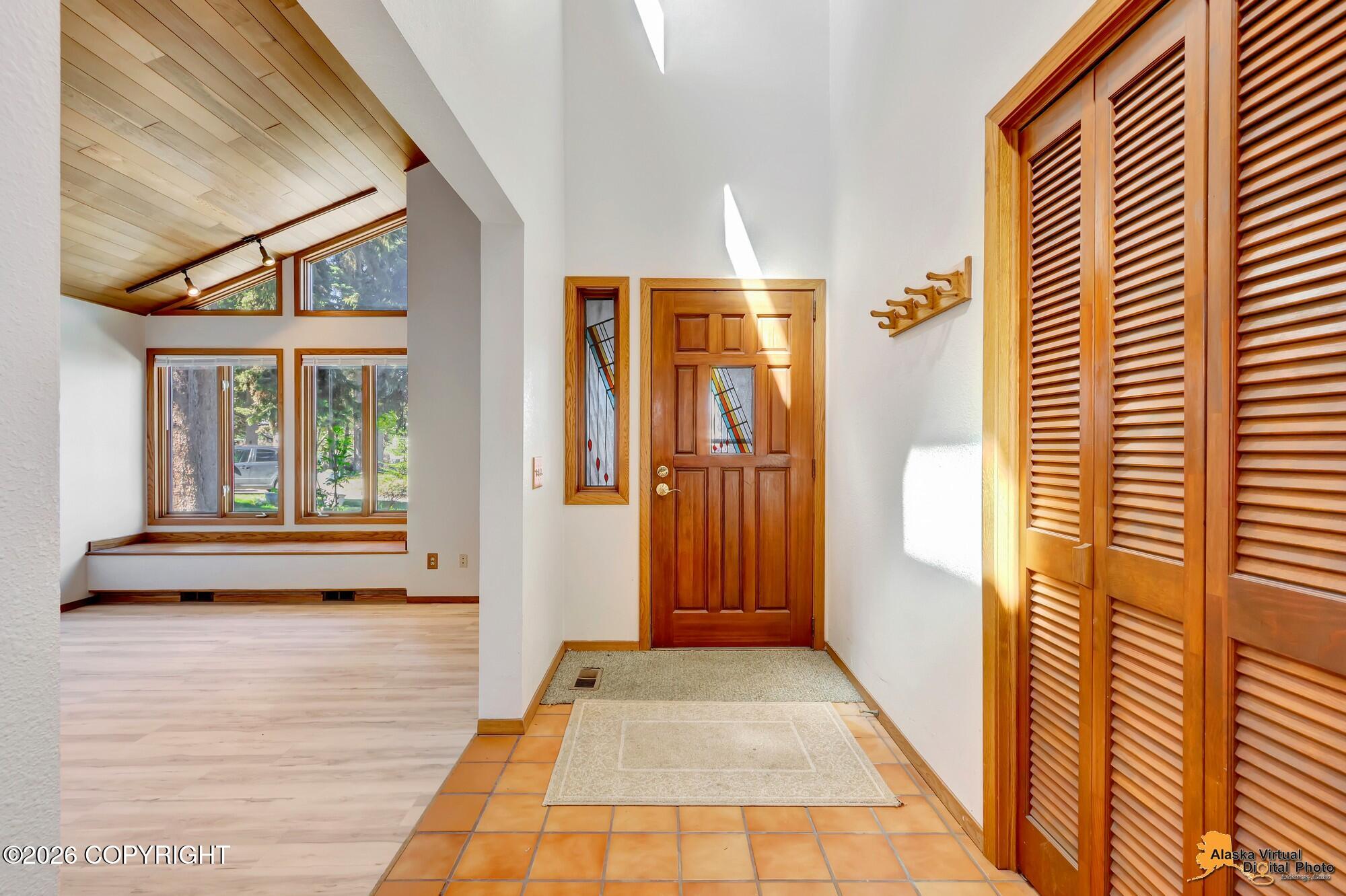 6611 Lawlor Circle Property Photo 3