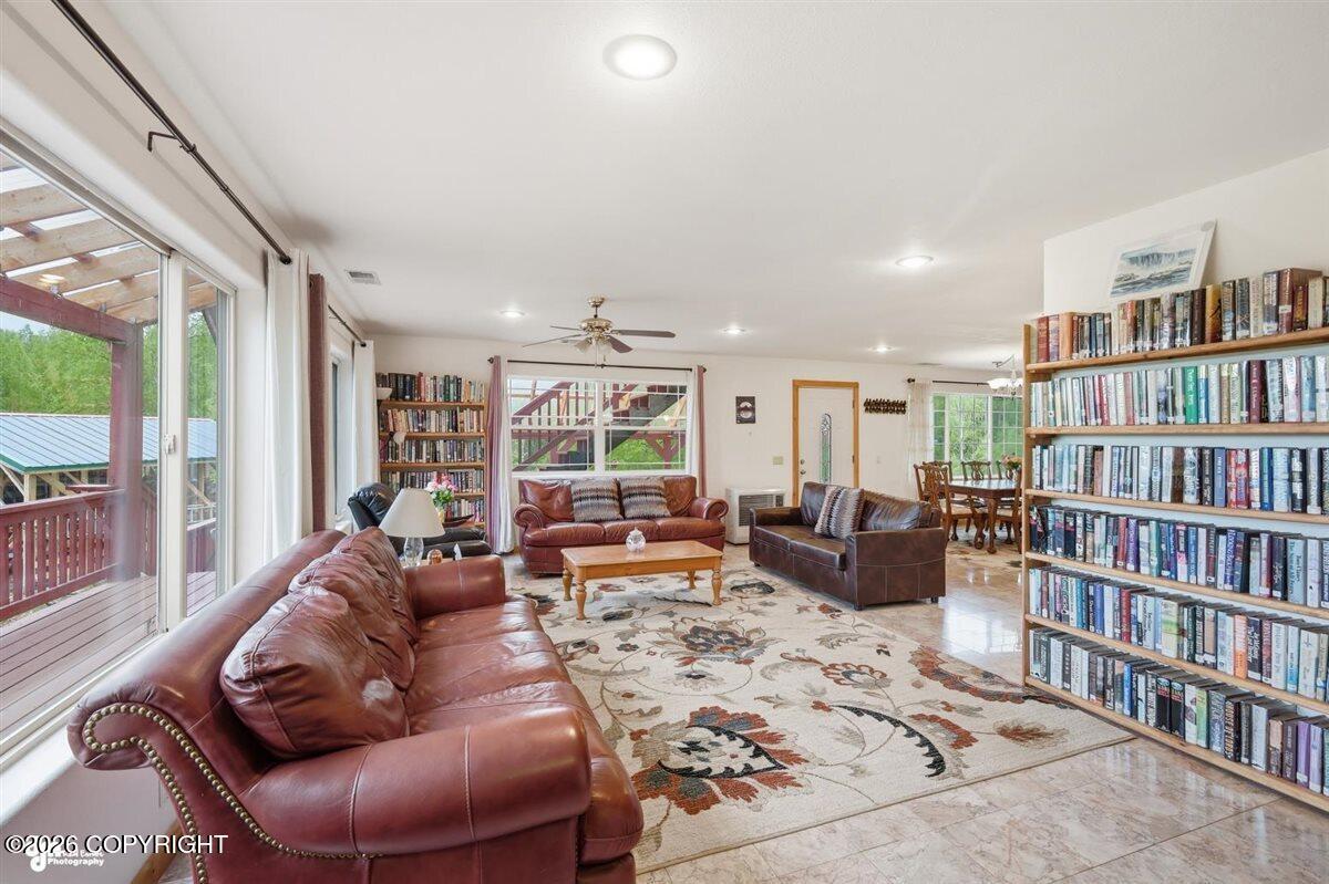18245 E Birch Creek Boulevard Property Photo 7
