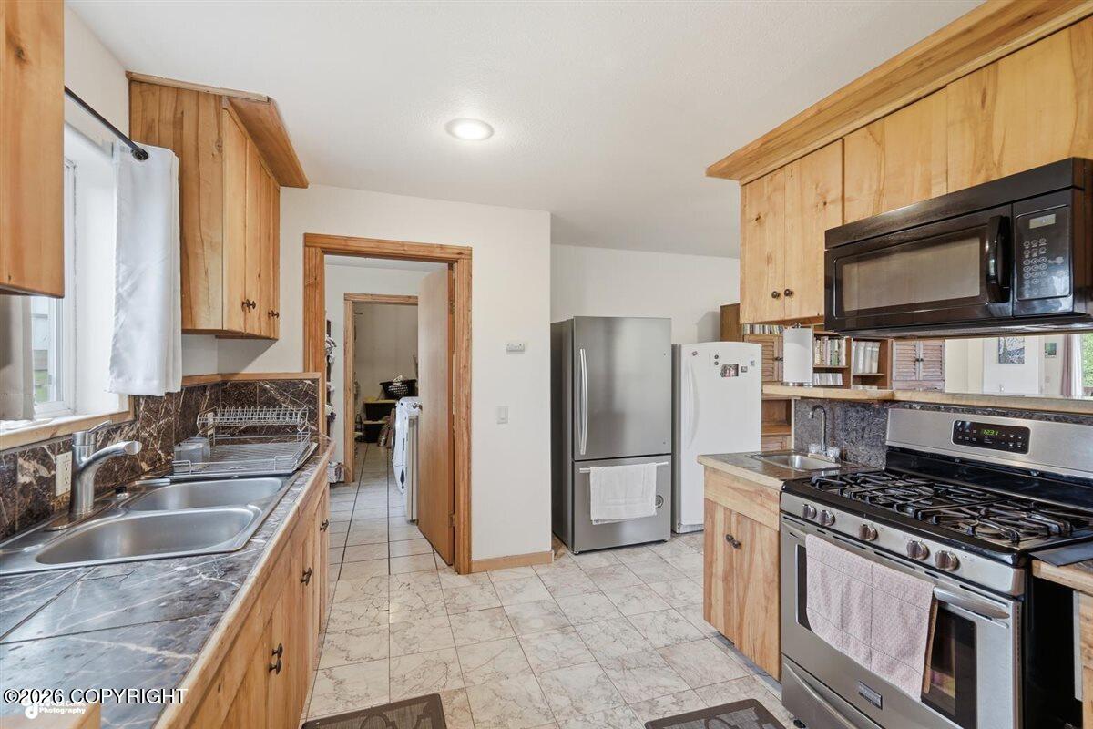 18245 E Birch Creek Boulevard Property Photo 22