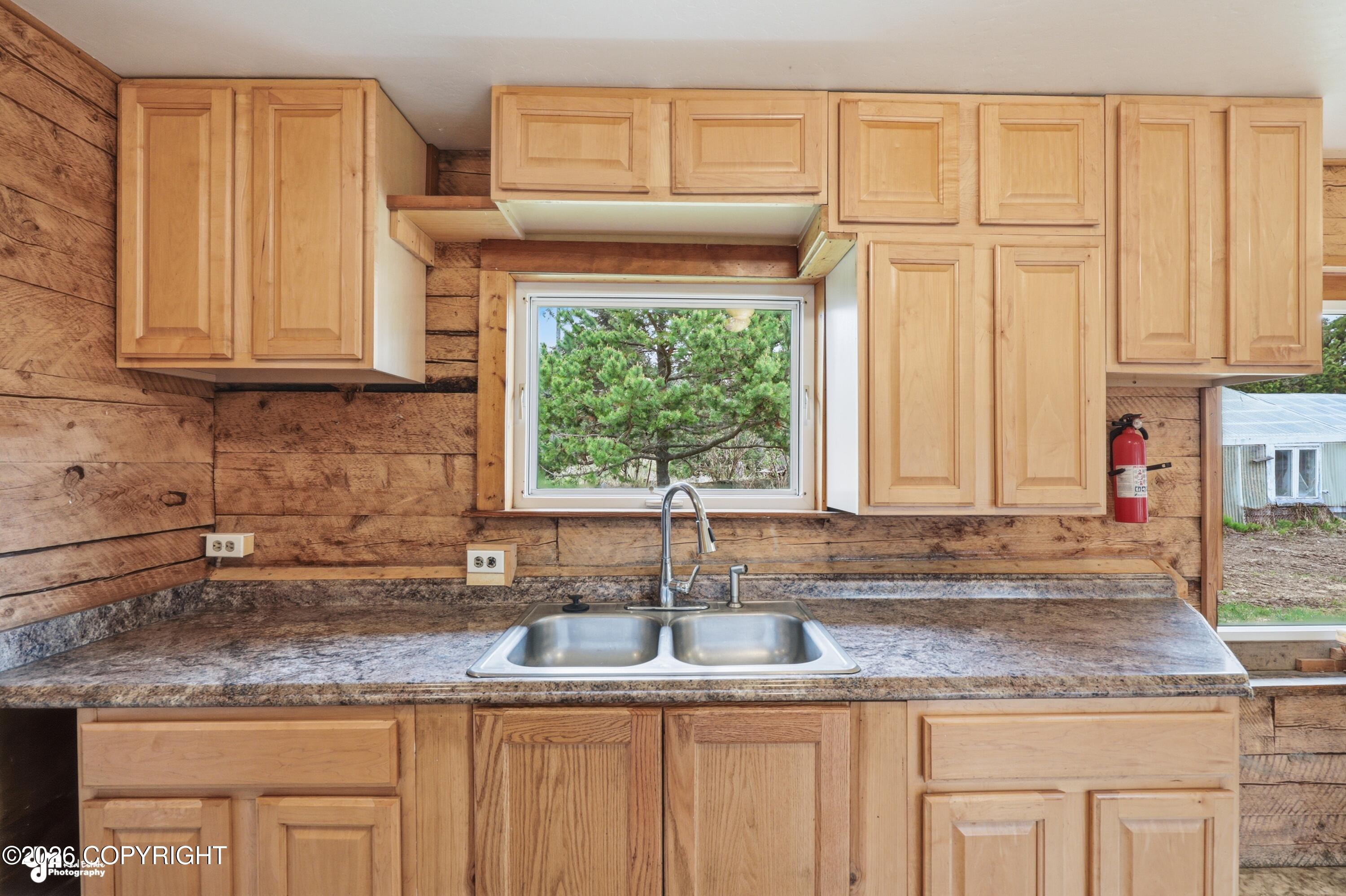 34120 North Fork Road Property Photo 8