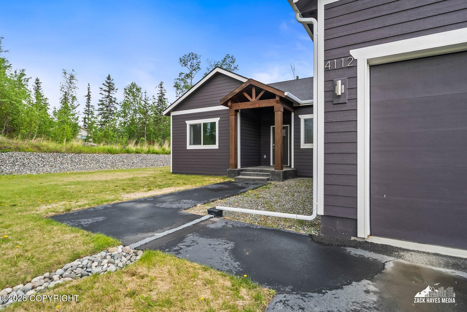 4112 N Paradise Drive Property Photo 4
