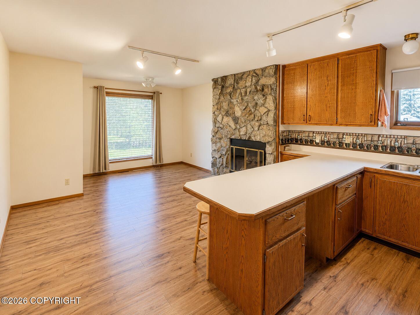 48011 Miracle Avenue Property Photo 11