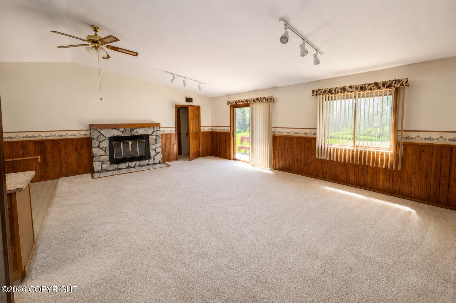 48011 Miracle Avenue Property Photo 19