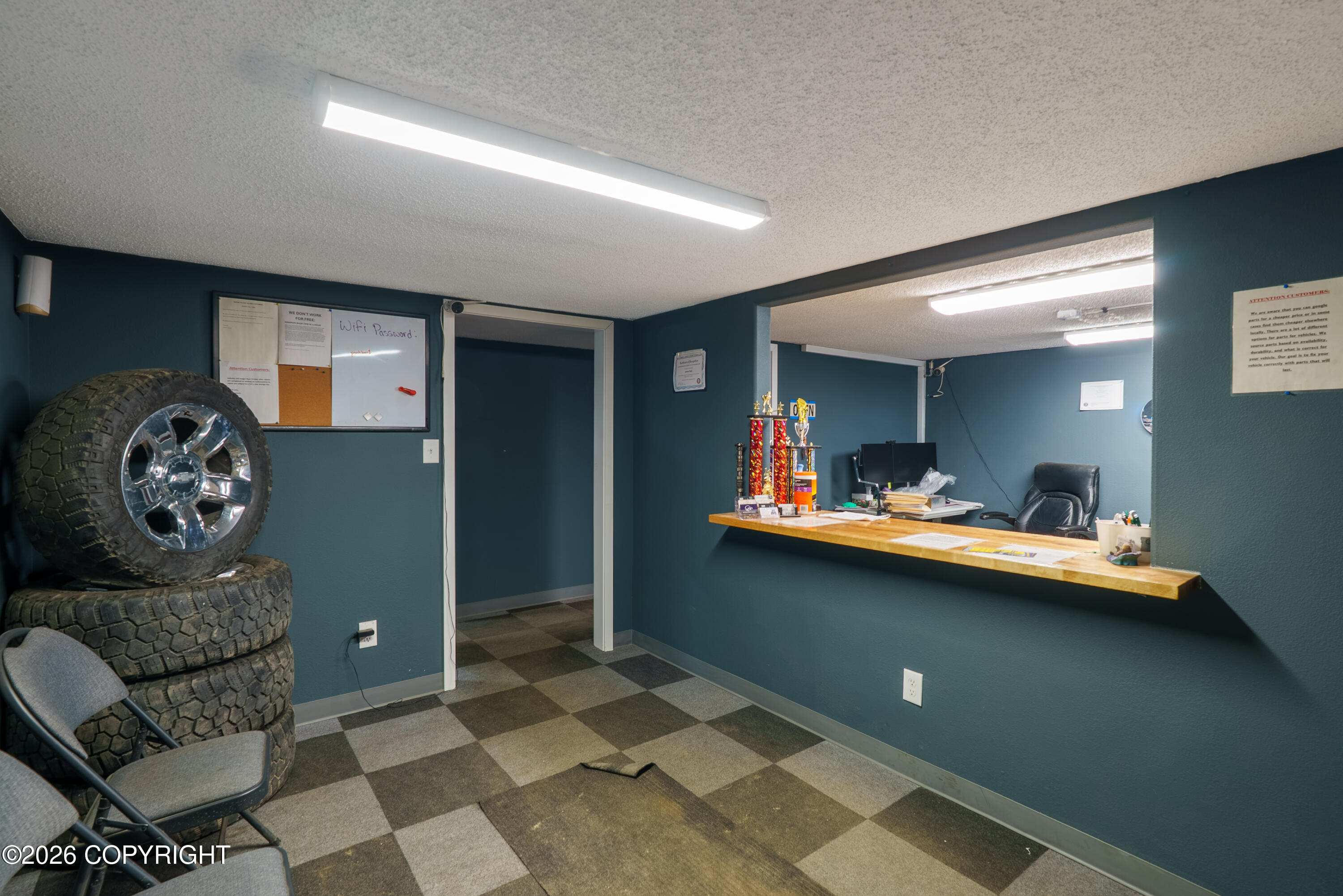 399 Helmericks Avenue Property Photo 28