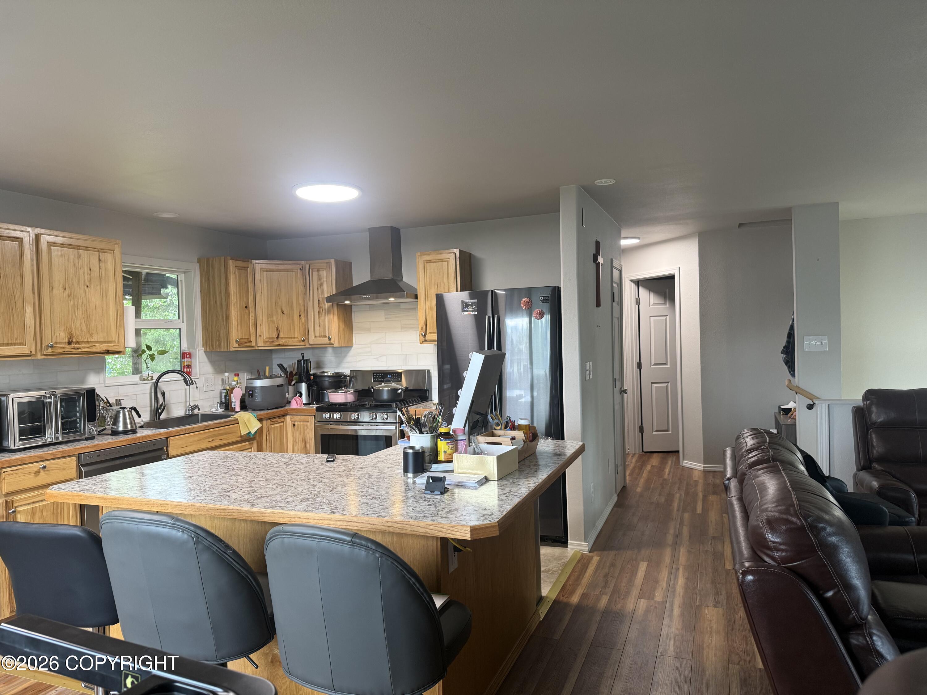 521 E 46th Place Property Photo 17