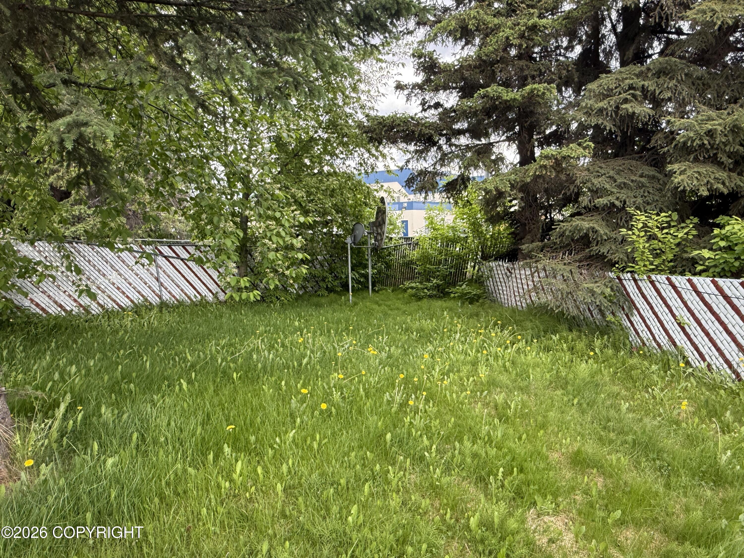 521 E 46th Place Property Photo 31