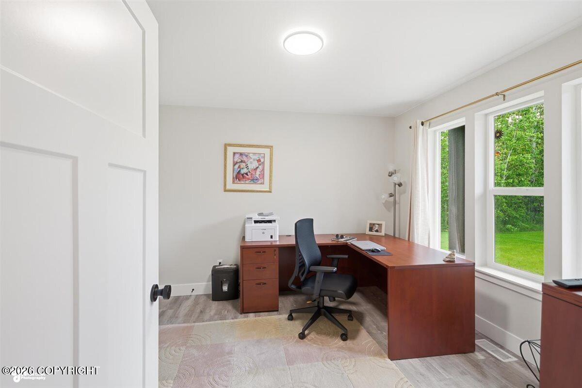 4431 E Cobblestone Drive Property Photo 6