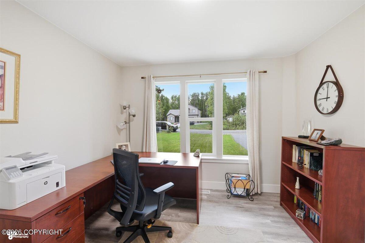 4431 E Cobblestone Drive Property Photo 8