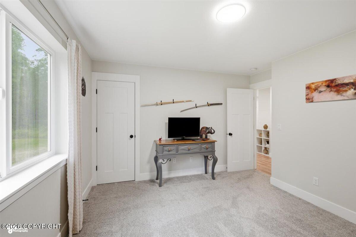 4431 E Cobblestone Drive Property Photo 15
