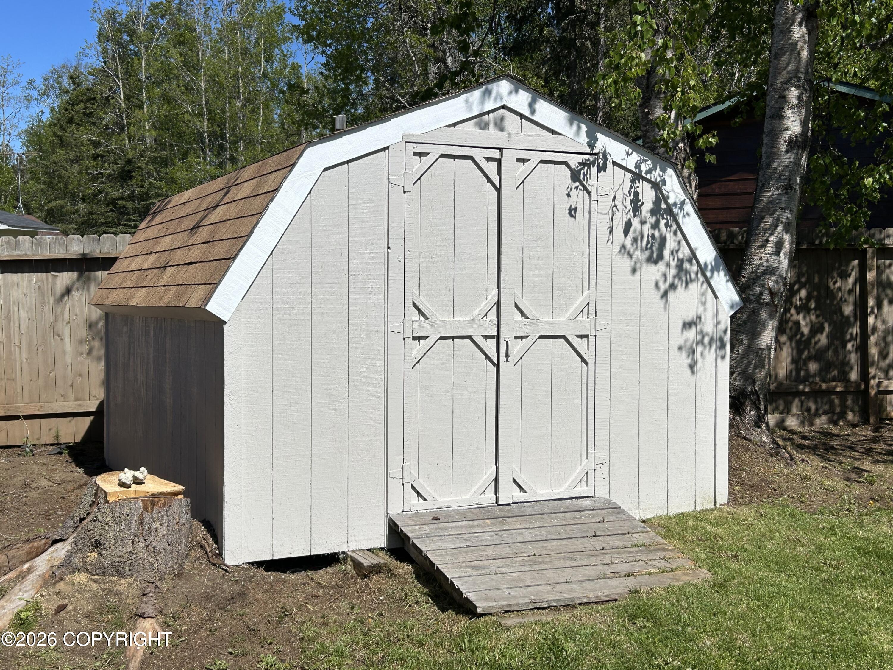 1076 Walnut Avenue Property Photo 8