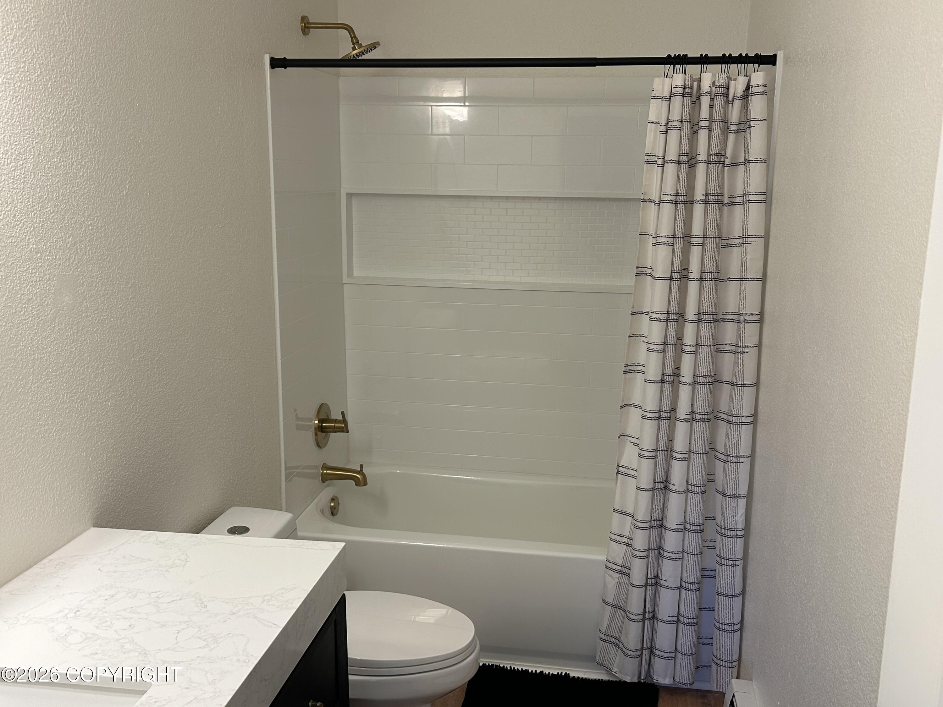 1076 Walnut Avenue Property Photo 16