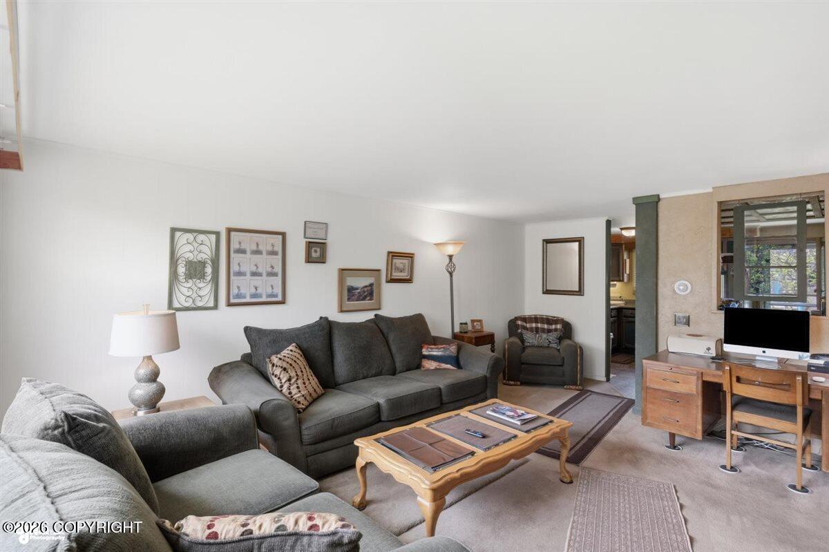 1568 G Street Property Photo 4