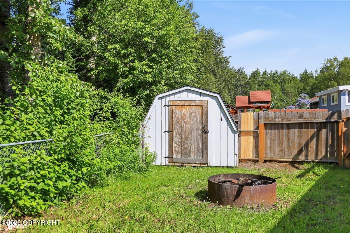 2928 Ambergate Drive Property Photo 13