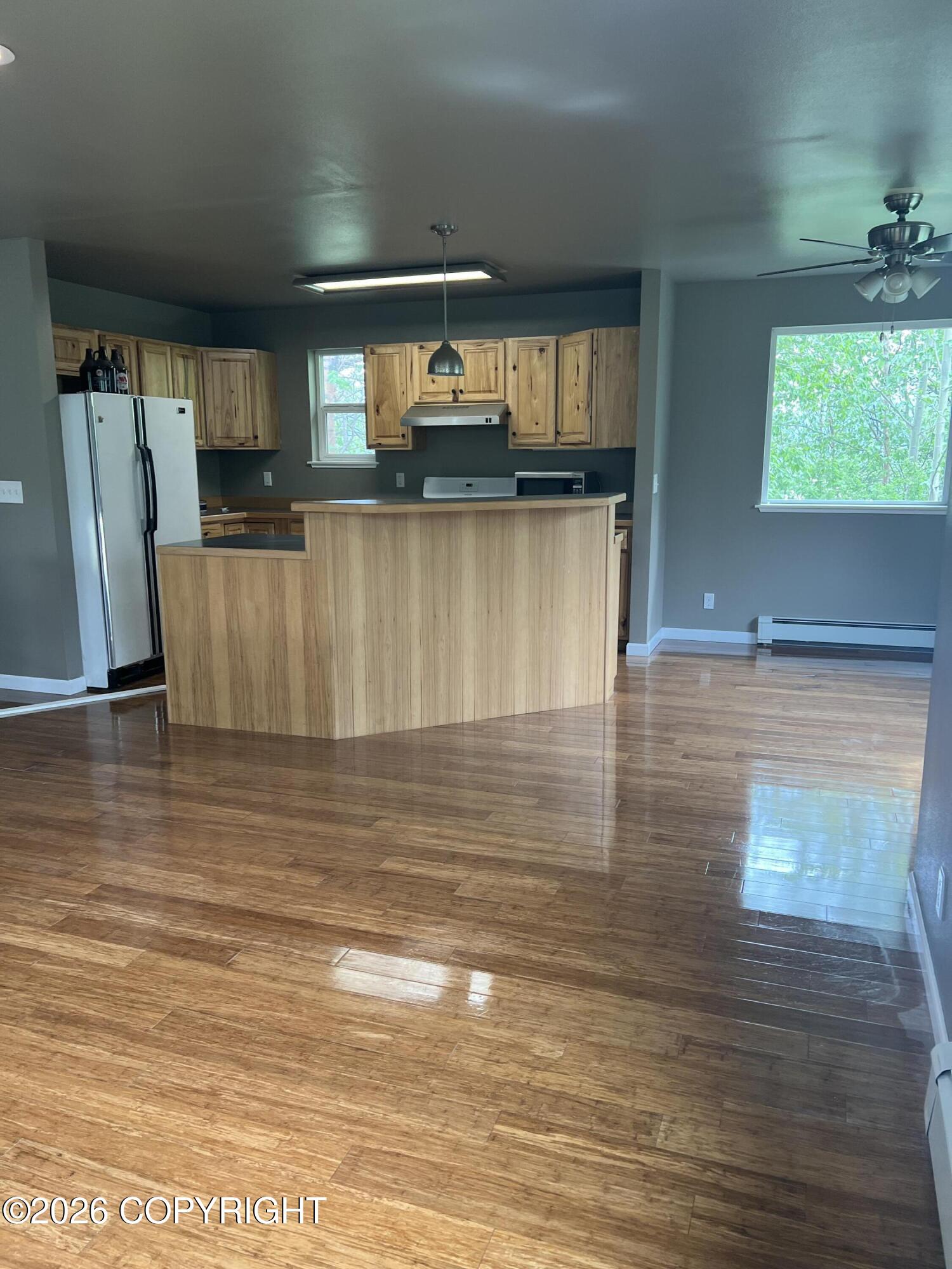 810 N Hilltop Drive Property Photo 11