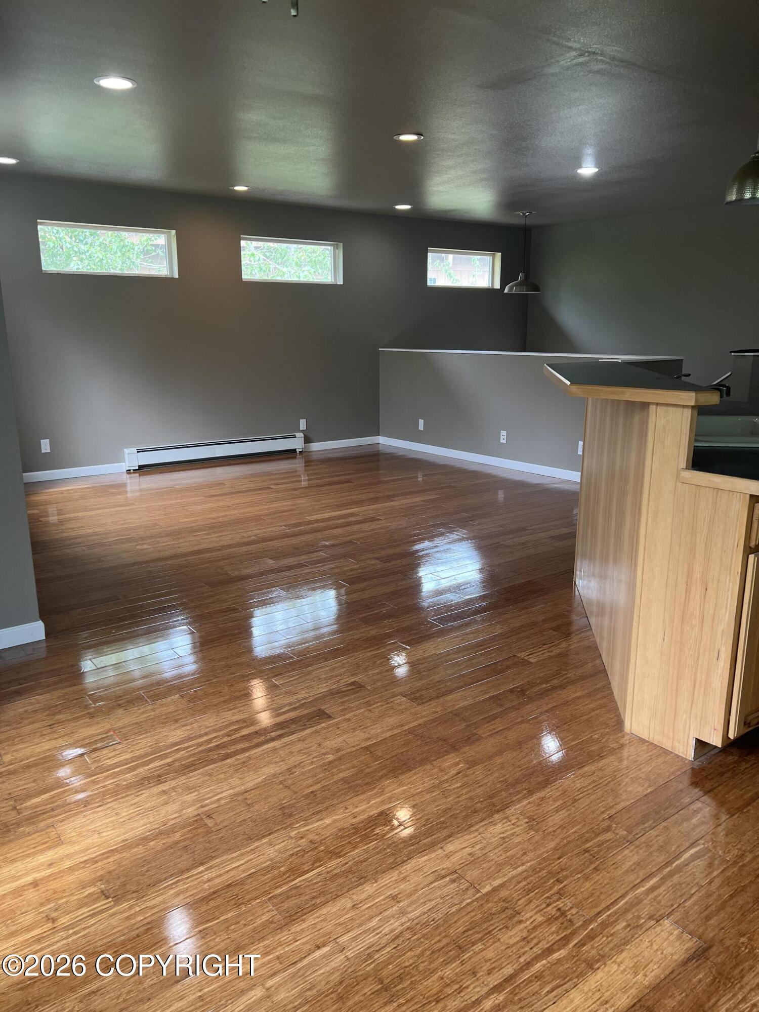 810 N Hilltop Drive Property Photo 16