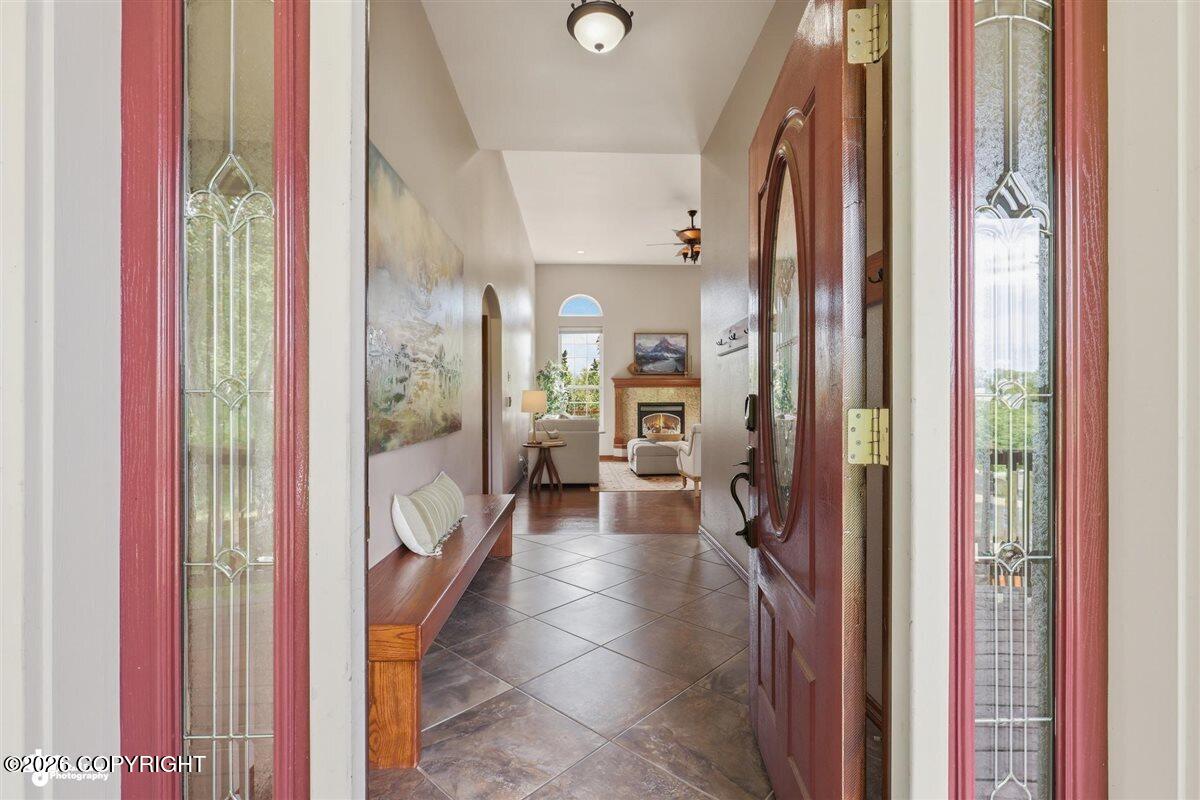 5345 Riverton Avenue Property Photo 3