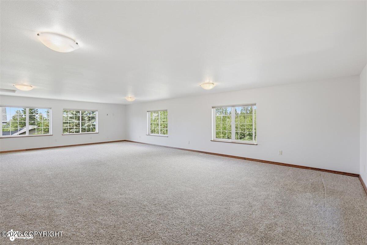 5345 Riverton Avenue Property Photo 36