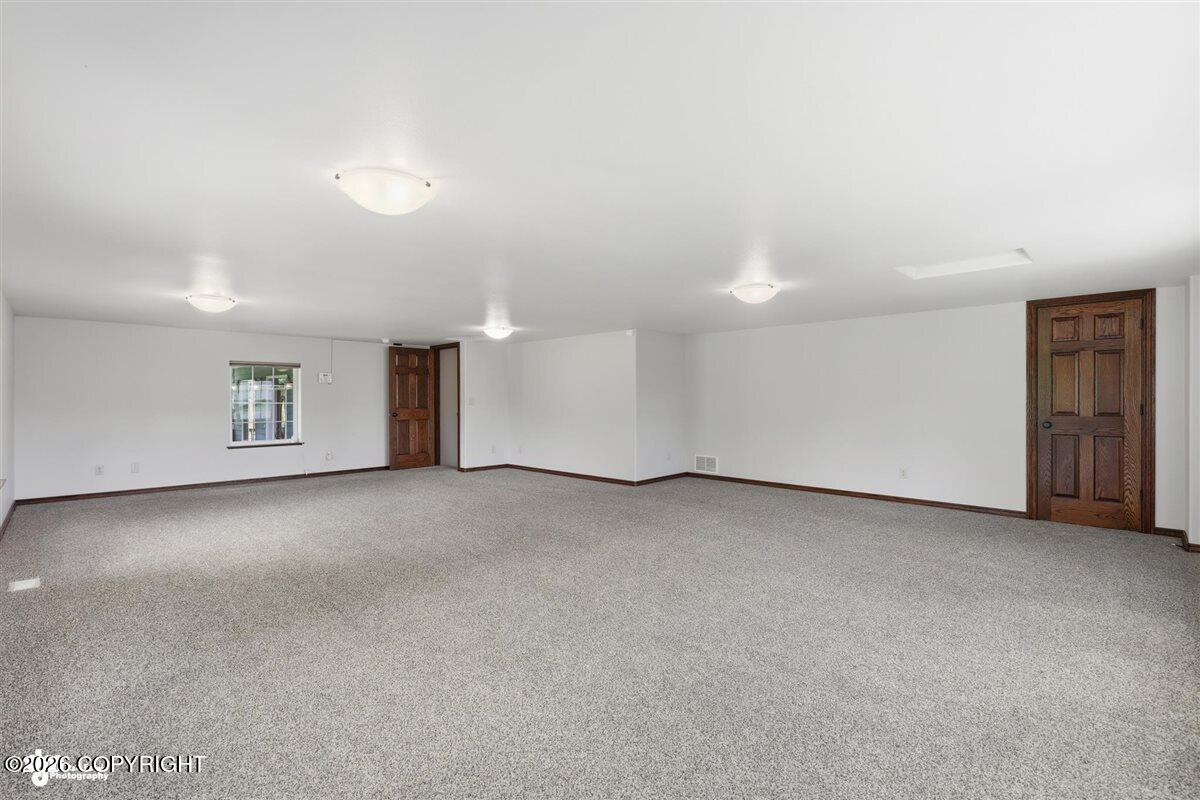 5345 Riverton Avenue Property Photo 41