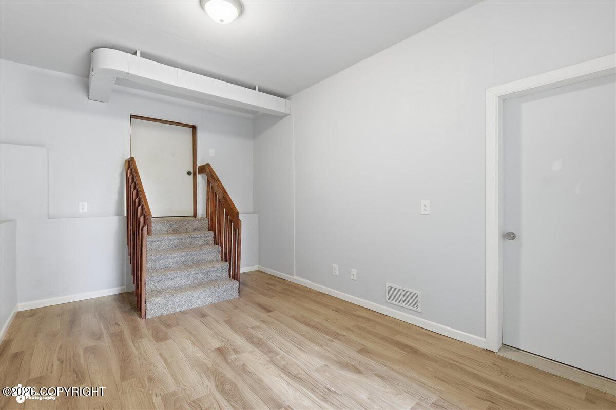 5345 Riverton Avenue Property Photo 42