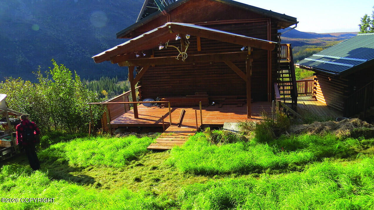 91.5 Denali Park Road Property Photo 8
