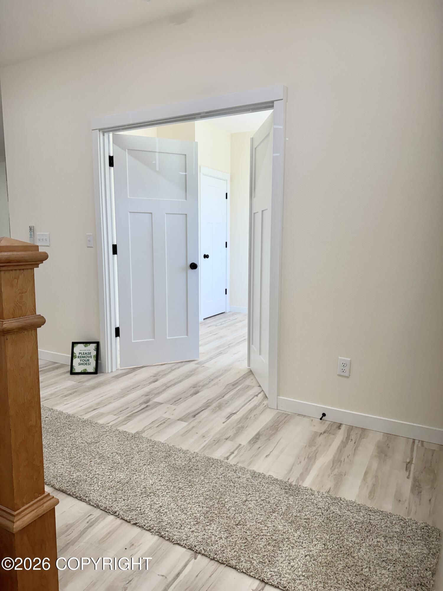 2421 W Sunlight Lane Property Photo 6