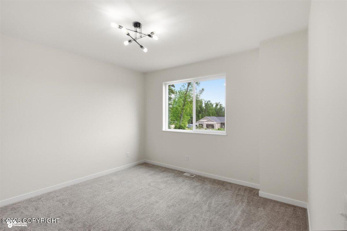 2421 W Sunlight Lane Property Photo 60