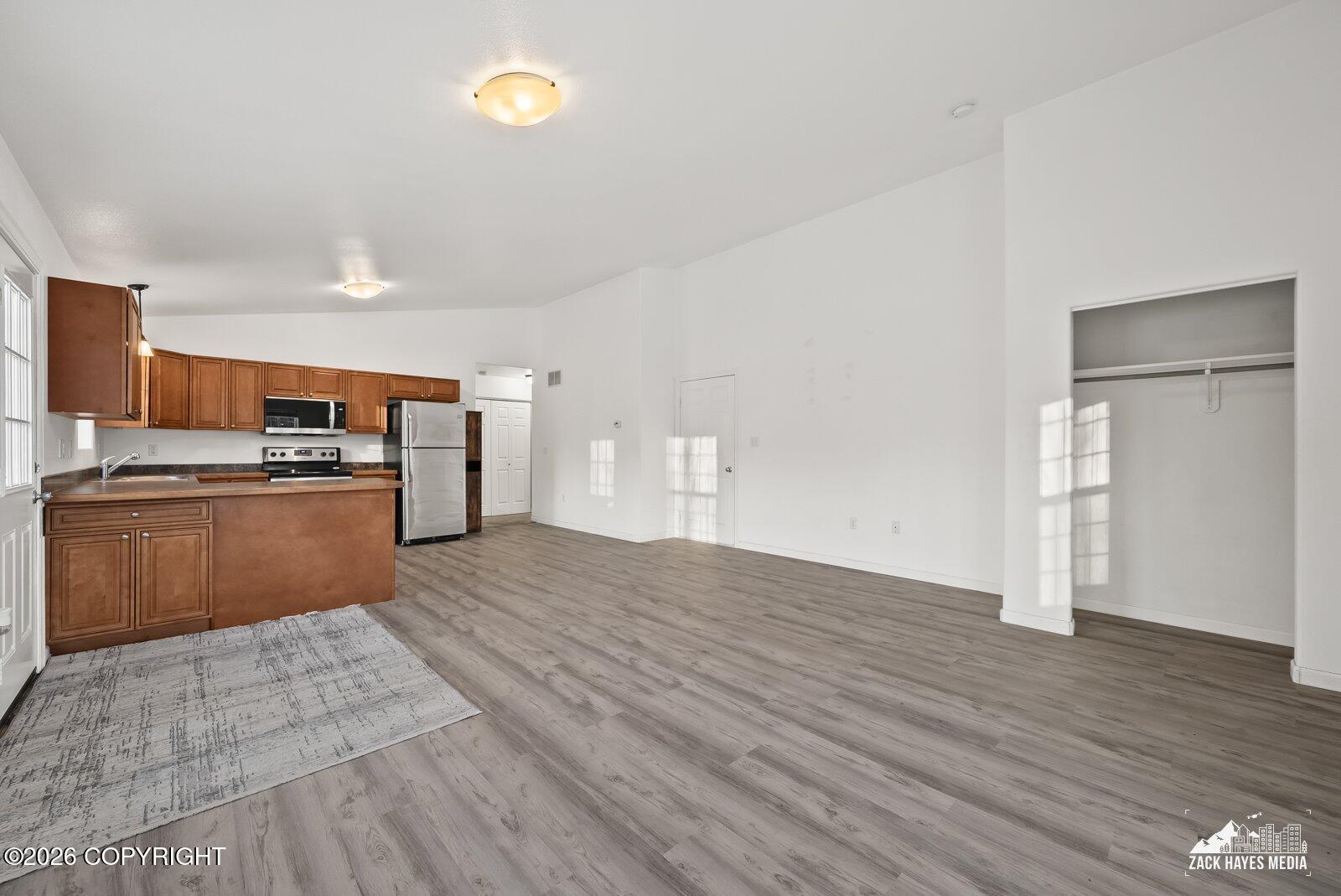 5368 W Hollywood Road Property Photo 5
