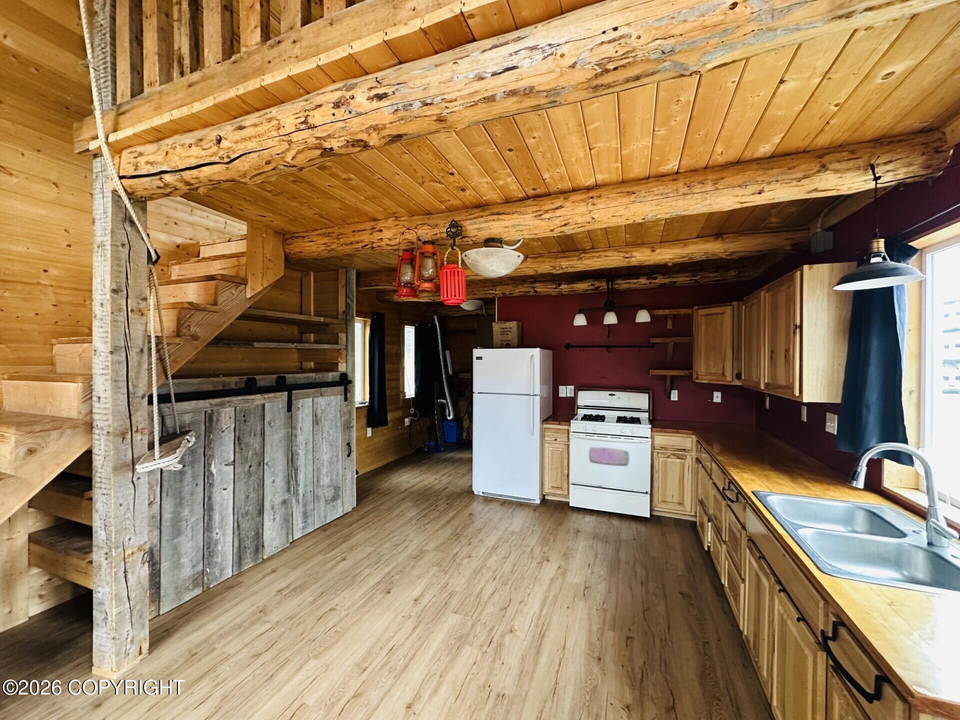 27546 Weebe Street Property Photo 4