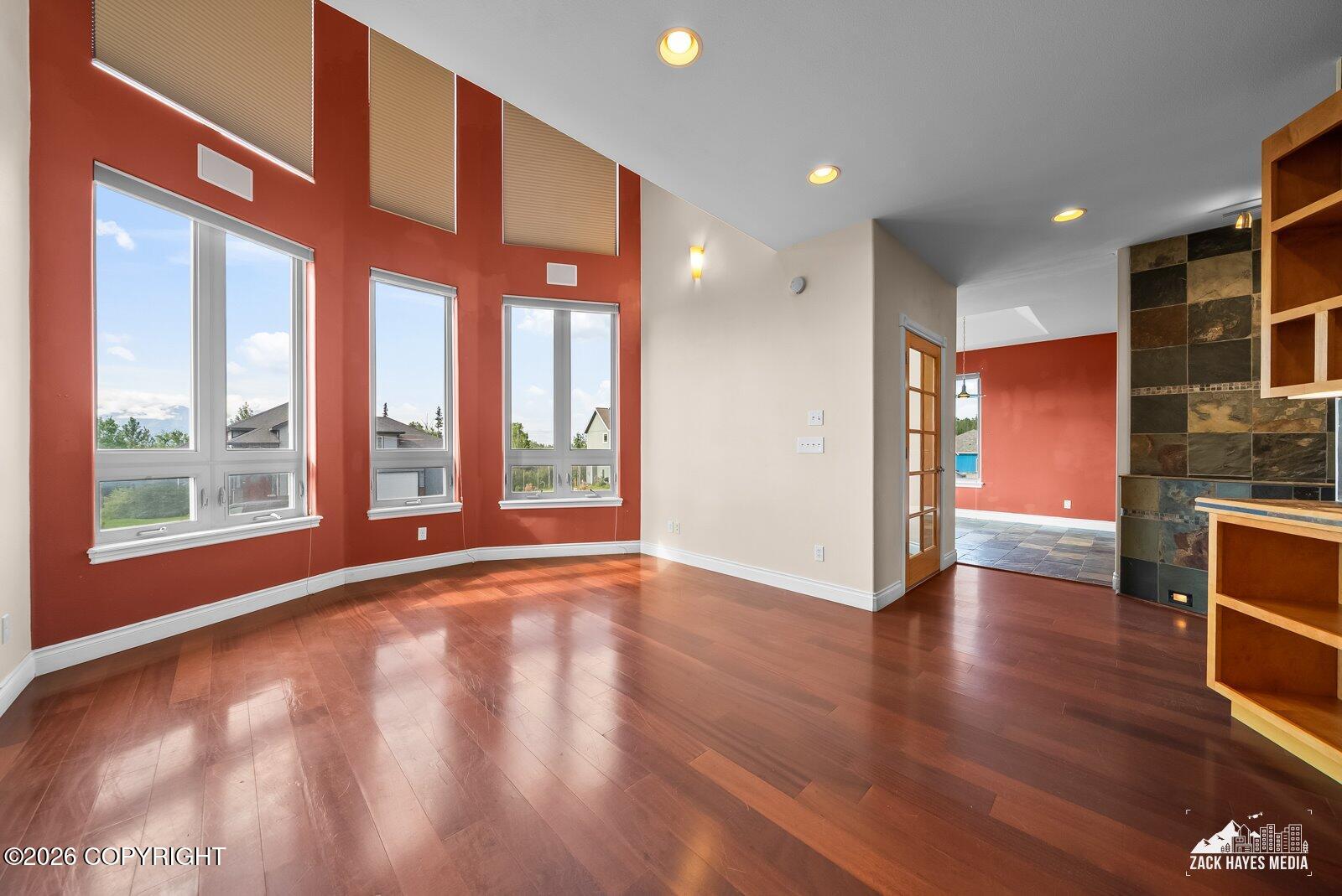 1910 S Paddock Drive Property Photo 13