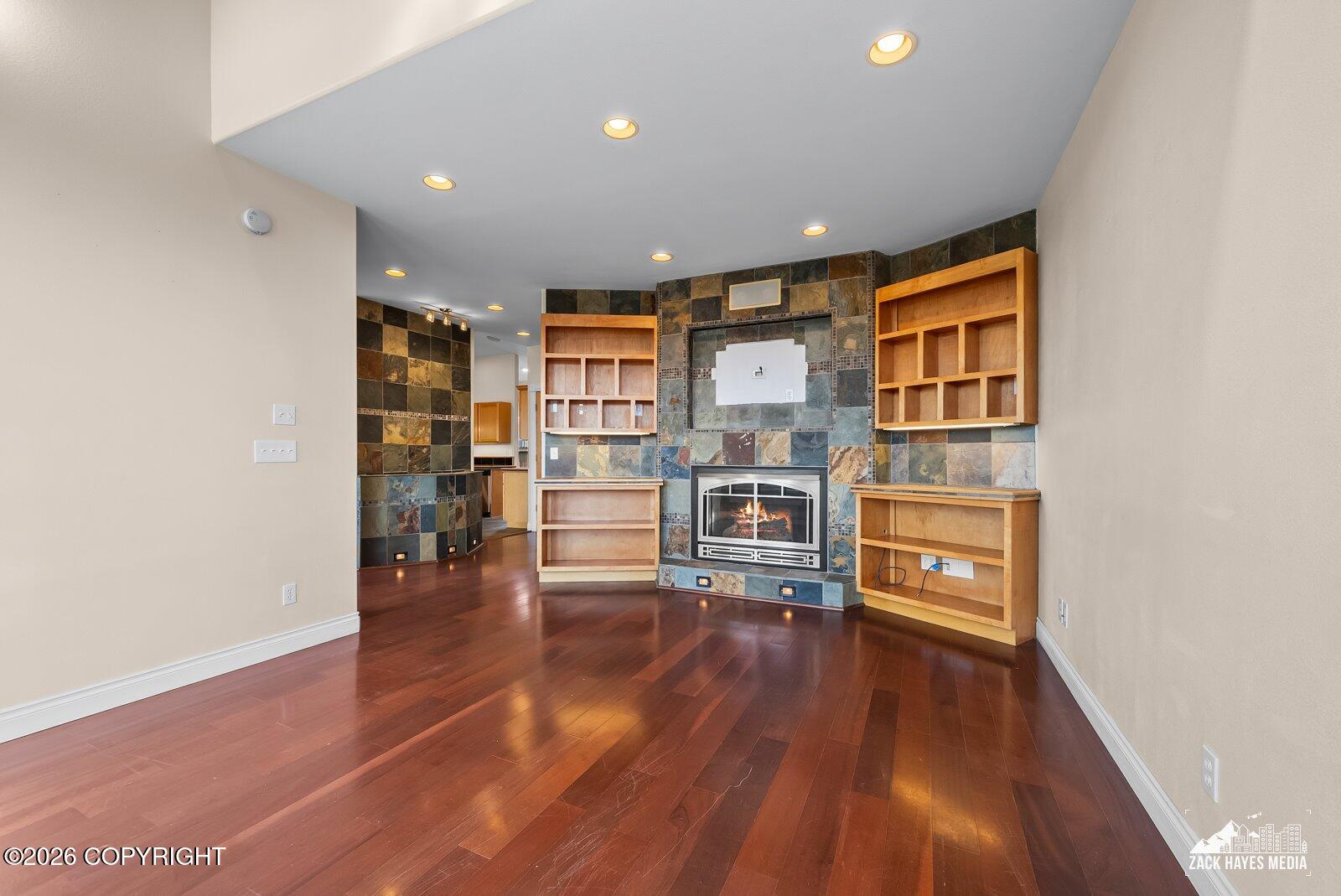 1910 S Paddock Drive Property Photo 14