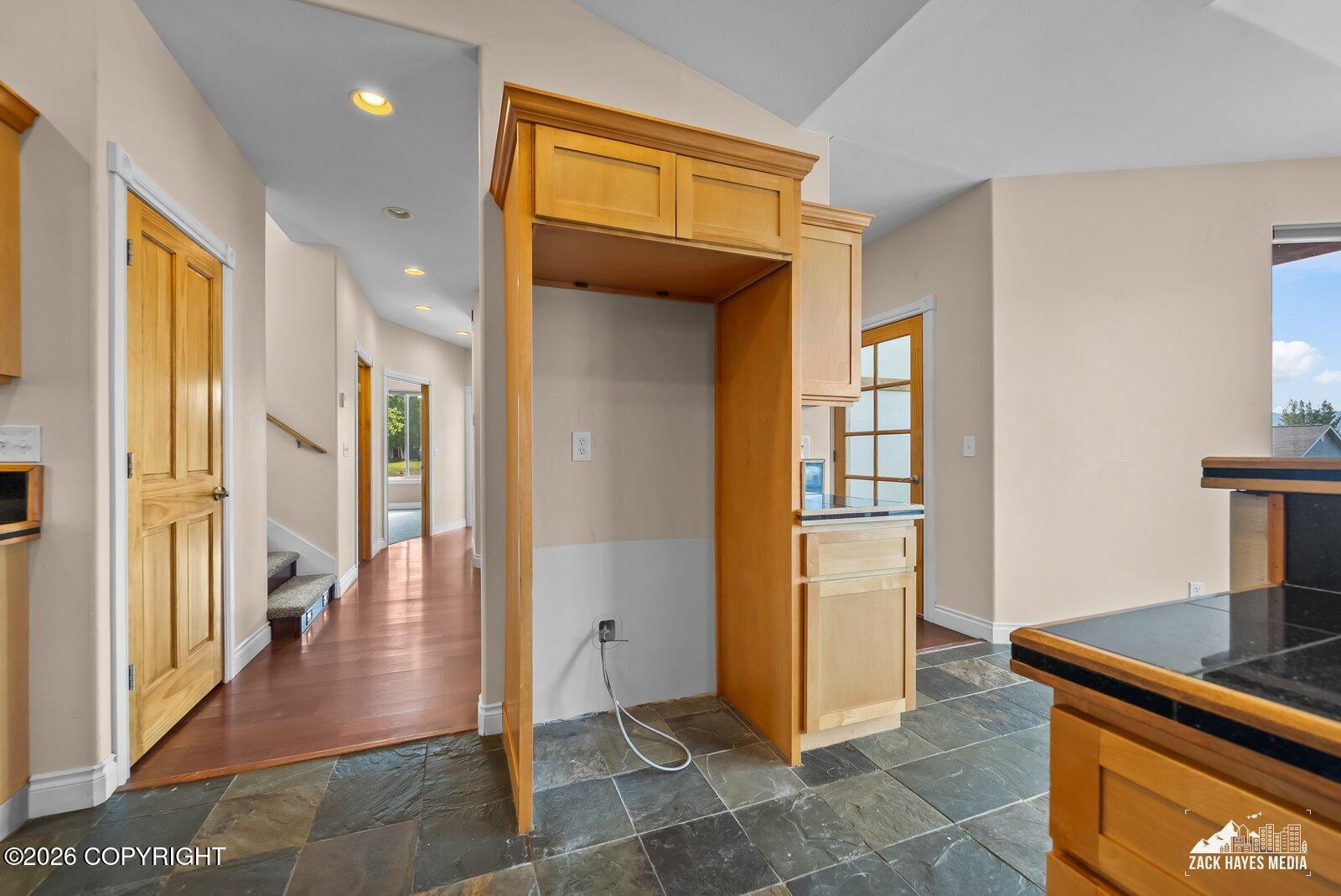 1910 S Paddock Drive Property Photo 31