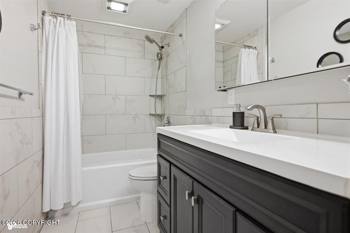 460 Vista Glen Court Property Photo 49