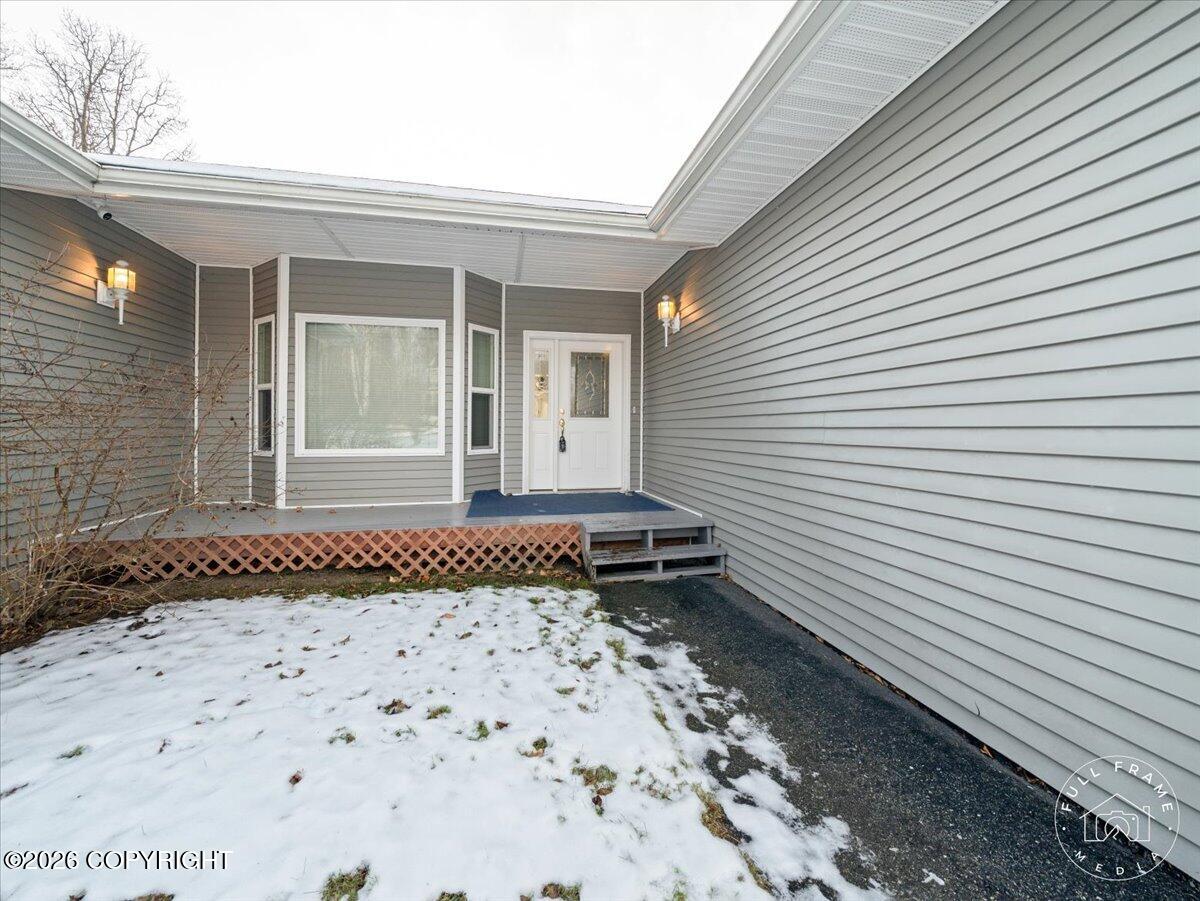 4570 W Yundt Drive Property Photo 4