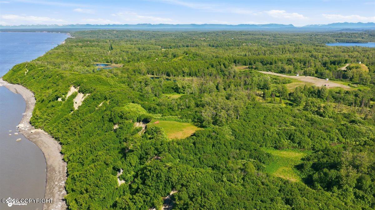 000 Sockeye Avenue Property Photo 8